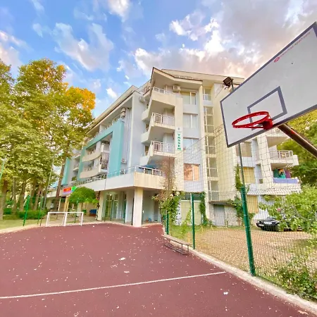 Holiday Apartment With Shared Pool In Yassen, Sunny Beach * Sunny Beach