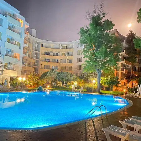 Holiday Apartment With Shared Pool In Yassen, Sunny Beach Lejlighed *